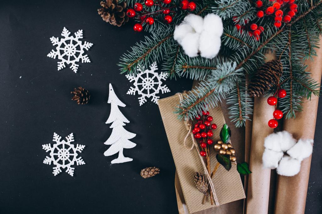 christmas-background-layout-black-background.jpg